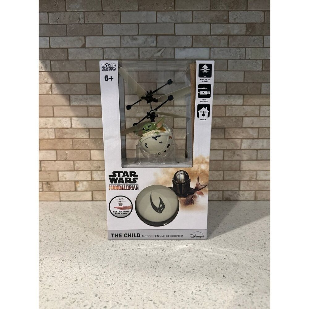 World Tech Toys Star Wars The Mandalorian Baby Yoda Helicopter nib